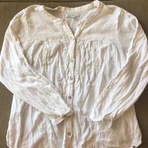 American Eagle 3/4 length white button up blouse